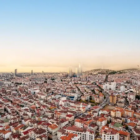 Charming Flat With View In Atasehir Apartment