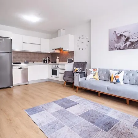 Charming Flat With View In Atasehir Apartment Istanbul
