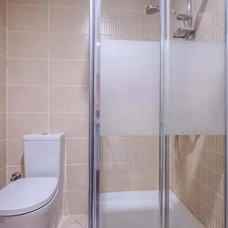 Charming Flat With View In Atasehir