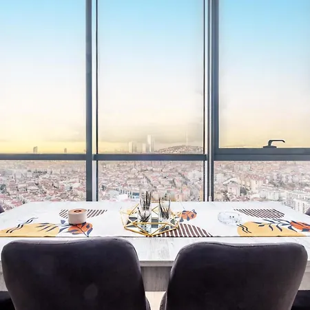 Charming Flat With View In Atasehir شقة